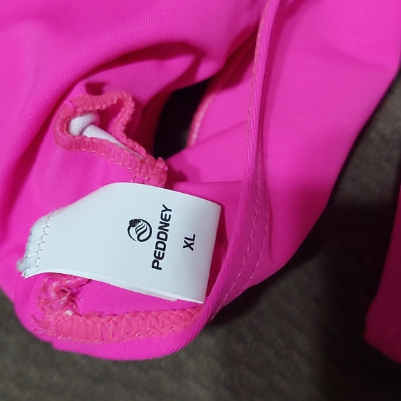 Bikini - Picture 6 of 7